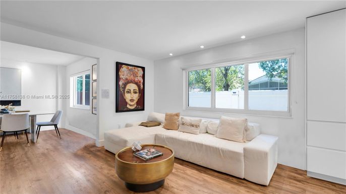 Dining room, Interior, Living room, Recessed Lighting, Wood Texture Flooring