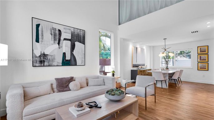 Dining room, Interior, Living room, Pendant Lights, Recessed Lighting, Wood Texture Flooring