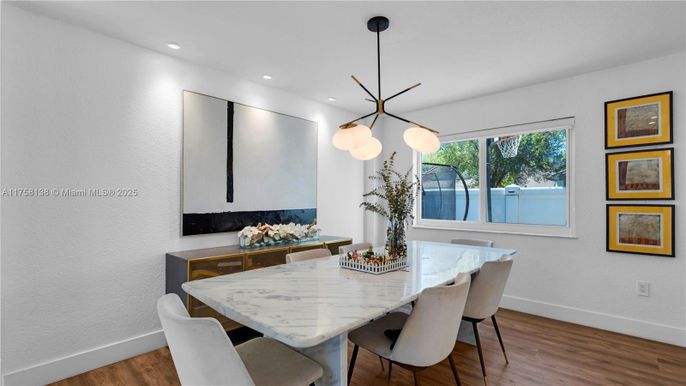 Dining room, Interior, Pendant Lights, Recessed Lighting, Water, Wood Texture Flooring