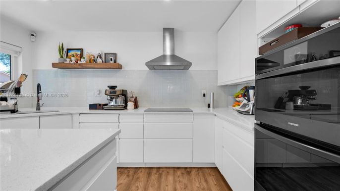 Interior, Kitchen, Wood Texture Flooring