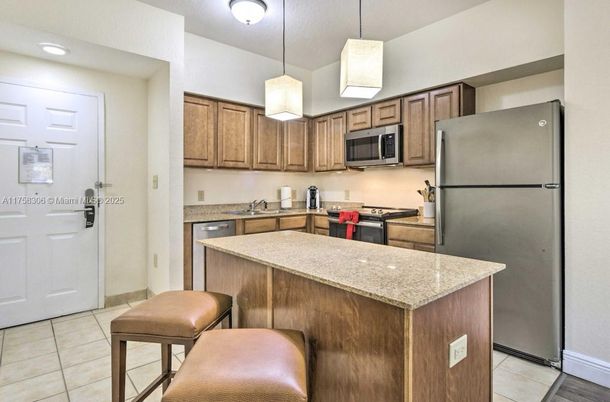 Interior, Kitchen, Pendant Lights, Recessed Lighting