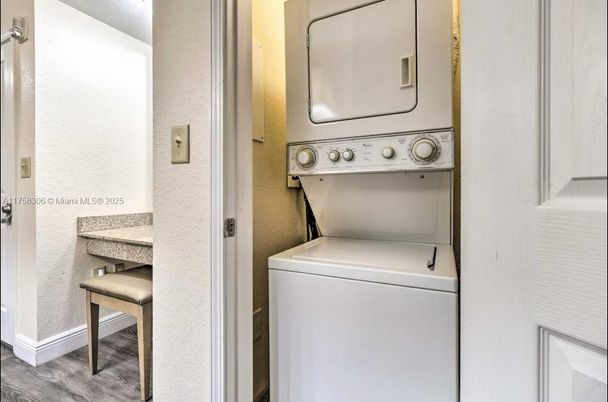 Interior, Utility Closets, Washer