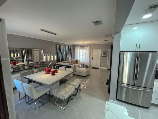 Dining room, Interior, Kitchen, Living room, Pendant Lights, Recessed Lighting, Stainless Steel Appliances