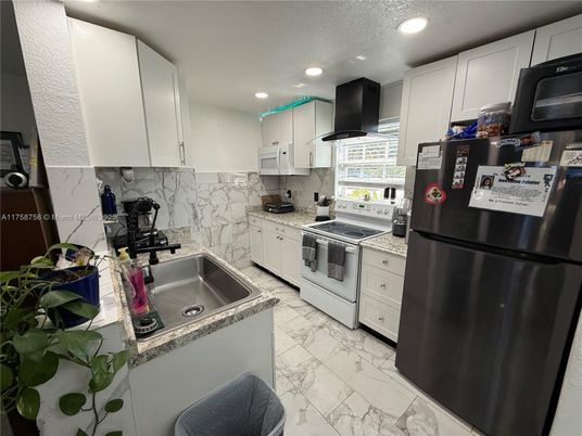 Interior, Kitchen, Marble, Recessed Lighting