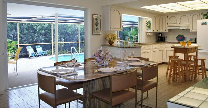 Dining room, Interior, Kitchen