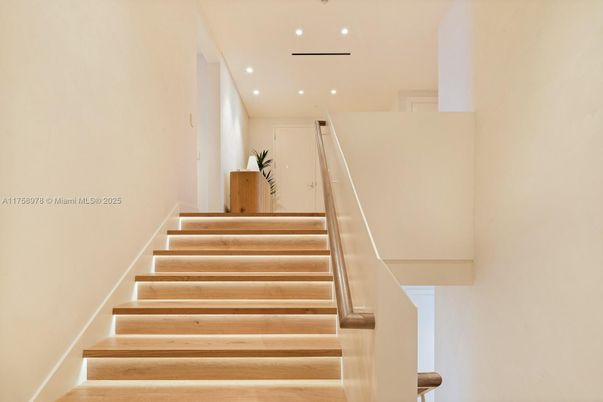 Interior, Recessed Lighting