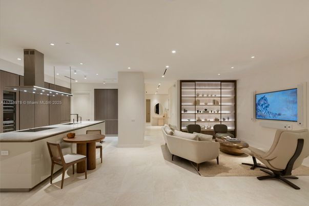 Interior, Living room, Pendant Lights, Recessed Lighting