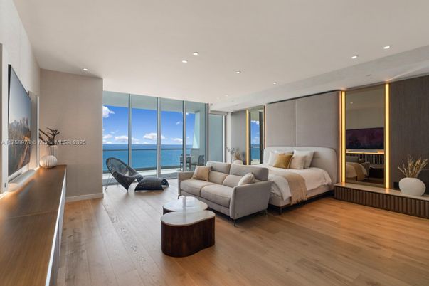 Bedroom, Interior, Living room, Recessed Lighting, Water, Wood Texture Flooring