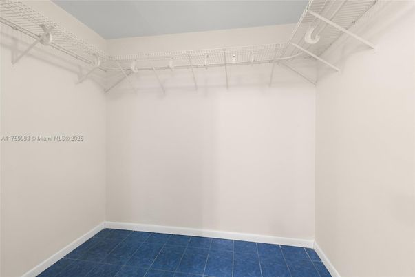 Interior, Walk-in Closets