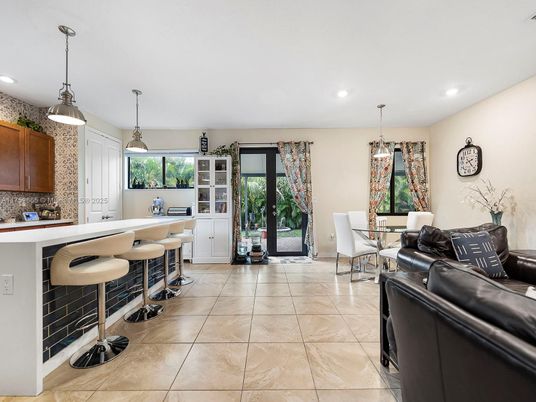 Dining room, Interior, Kitchen, Pendant Lights, Recessed Lighting