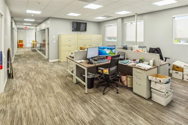 Home Office, Interior, Recessed Lighting, Wood Texture Flooring