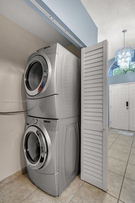 Interior, Utility Closets, Washer