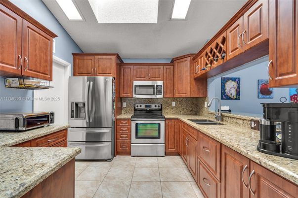 Interior, Kitchen, Stainless Steel Appliances