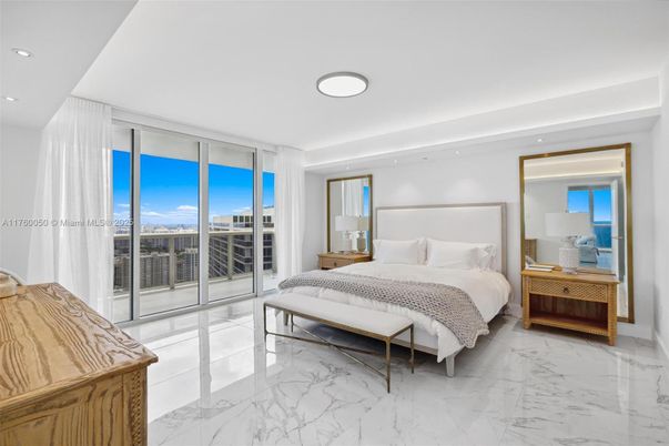 Bedroom, Interior, Marble, Recessed Lighting
