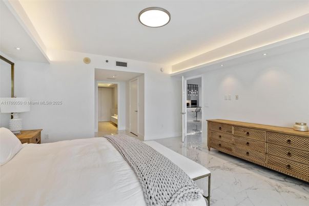 Bedroom, Interior, Marble, Recessed Lighting
