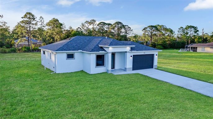 Backyard, Detached Garage, Exterior