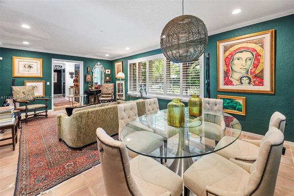 Dining room, Interior, Living room, Pendant Lights, Recessed Lighting