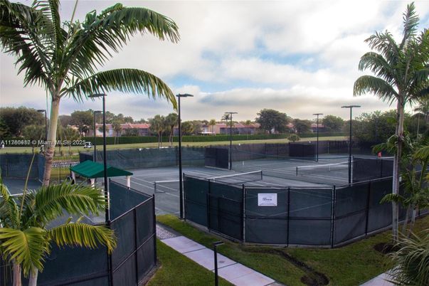 Exterior, Tennis Courts