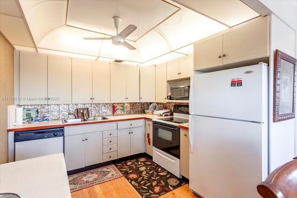 Interior, Kitchen, Wood Texture Flooring
