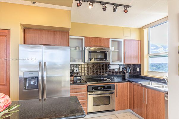 Interior, Kitchen, Stainless Steel Appliances