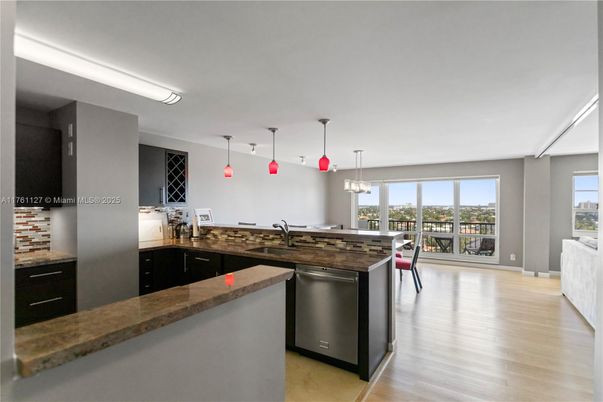 Dining room, Interior, Kitchen, Pendant Lights, Wood Texture Flooring