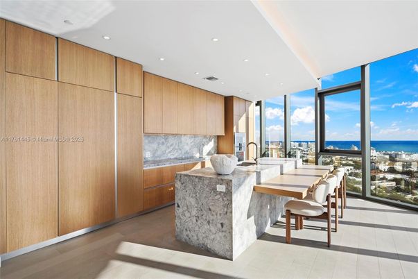 Interior, Kitchen, Recessed Lighting, Water