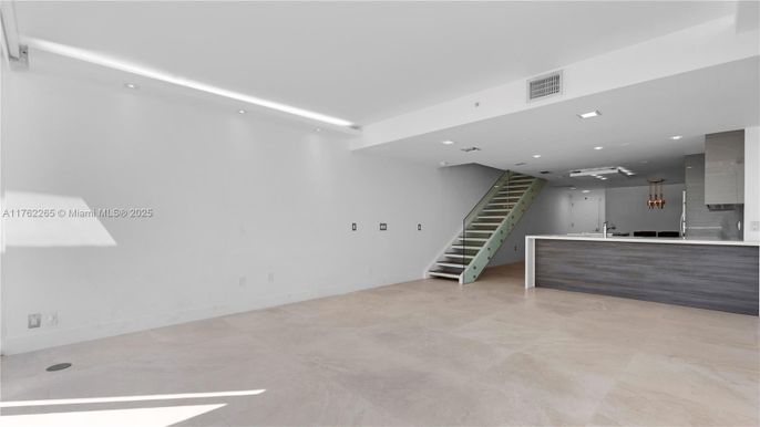 Empty room, Interior, Recessed Lighting