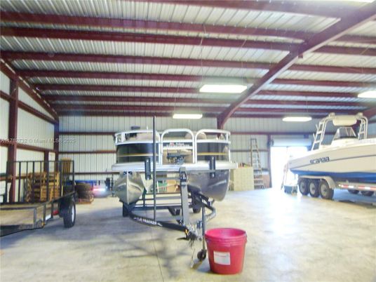 Garage, Interior
