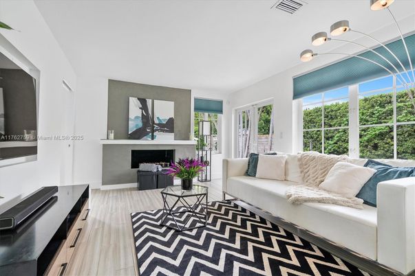 Fireplace, Interior, Living room