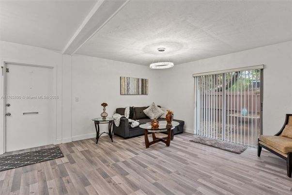 Interior, Living room, Pendant Lights, Wood Texture Flooring