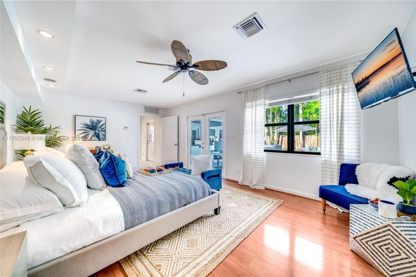 Bedroom, Interior, Recessed Lighting, Wood Texture Flooring