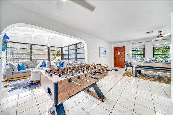Game Room, Interior, Living room