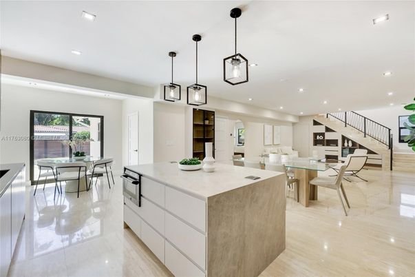 Dining room, Interior, Kitchen, Pendant Lights, Recessed Lighting