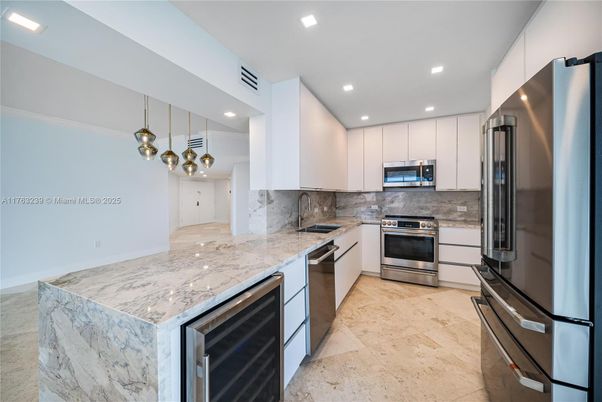 Interior, Kitchen, Pendant Lights, Recessed Lighting, Stainless Steel Appliances
