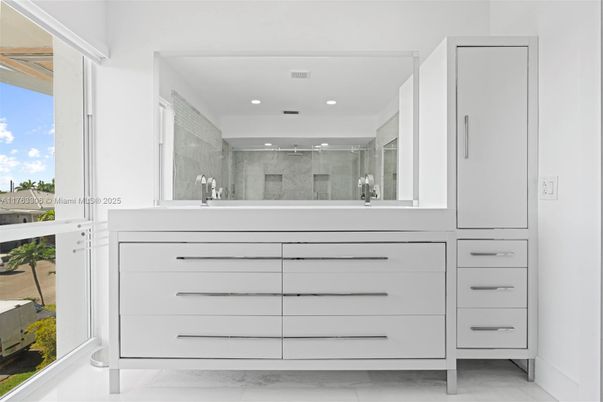 Bathroom, Interior, Marble, Recessed Lighting