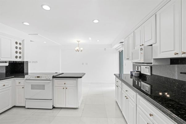 Chandelier, Interior, Kitchen, Recessed Lighting