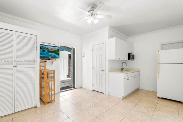 Interior, Kitchen, Washer