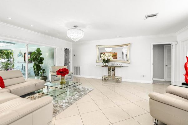 Chandelier, Interior, Living room, Recessed Lighting