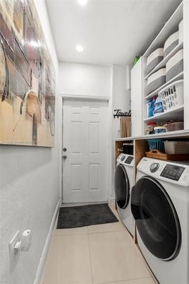 Interior, Recessed Lighting, Washer