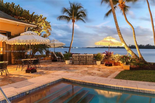 Exterior, Lake, Pool