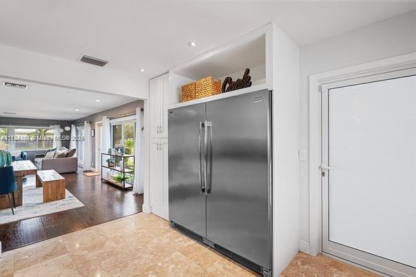 Interior, Living room, Recessed Lighting, Stainless Steel Appliances, Wood Texture Flooring