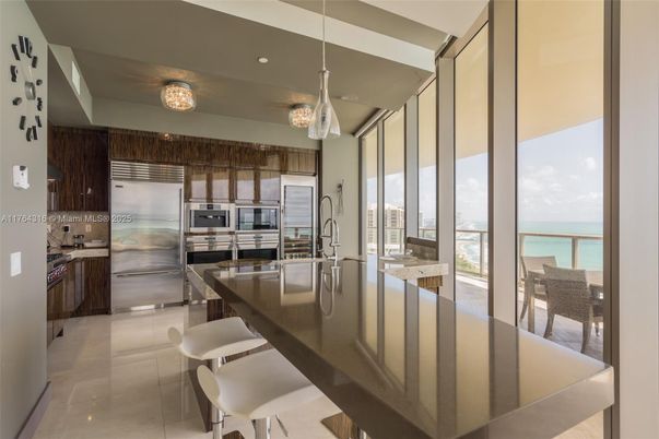 Interior, Kitchen, Pendant Lights, Recessed Lighting, Stainless Steel Appliances, Water
