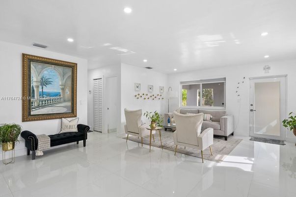 Interior, Living room, Recessed Lighting