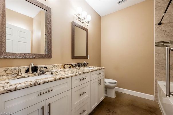 Bathroom, Dual Sink Vanities, Interior