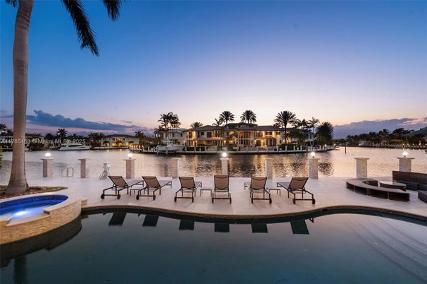 Exterior, Lake, Pool
