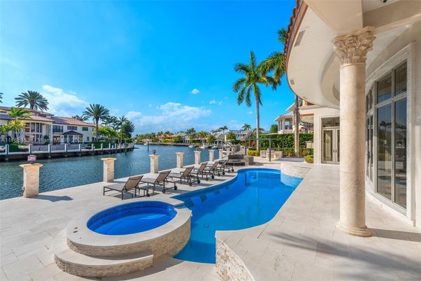 Exterior, Lake, Pool