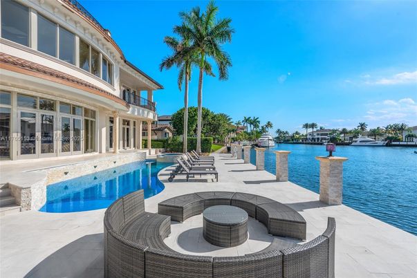 Exterior, Pool, Water