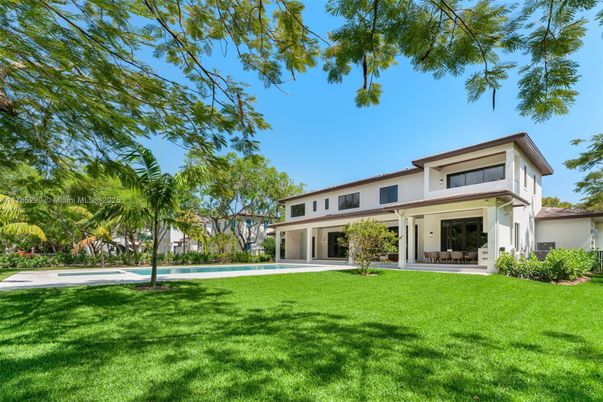 Backyard, Exterior, Pool