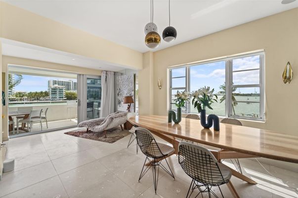 Dining room, Interior, Pendant Lights, Water