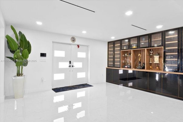 Interior, Recessed Lighting